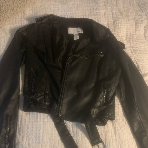 Leather jacket - Picture 1 of 4